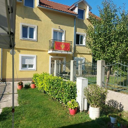 Lucic Guesthouse Цетинє Екстер'єр фото