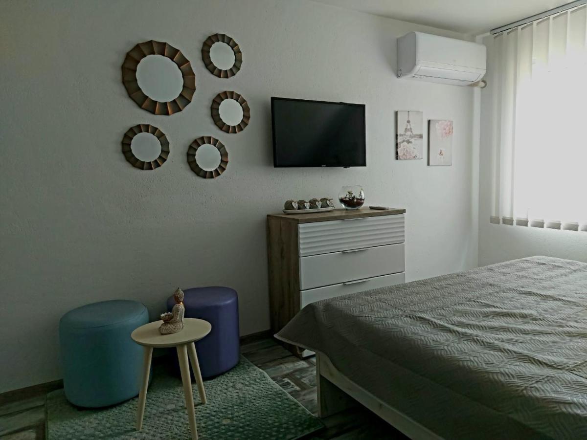 Lucic Guesthouse Цетинє Екстер'єр фото