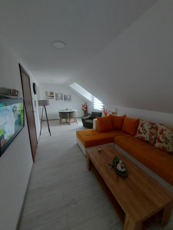 Lucic Guesthouse Цетинє Екстер'єр фото